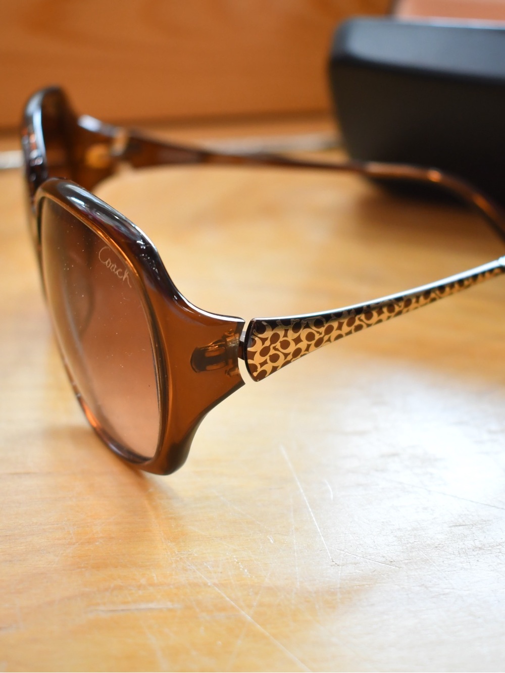 Coach Brown Oversized Women's Sunglasses - Picture 4 of 10